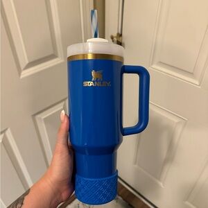 THE QUENCHER H2.0 FLOWSTATE™ TUMBLER | 40 OZ